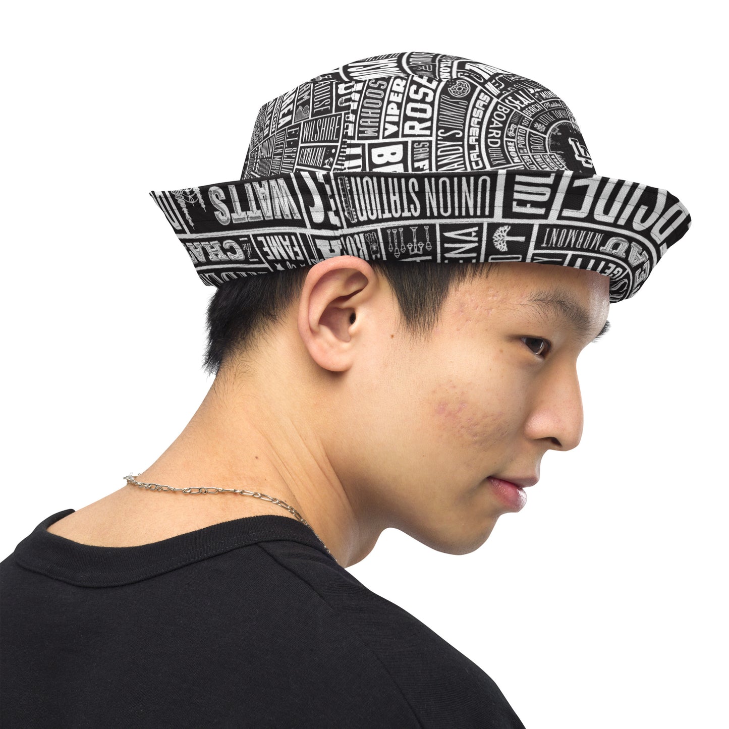 Reversible bucket hat